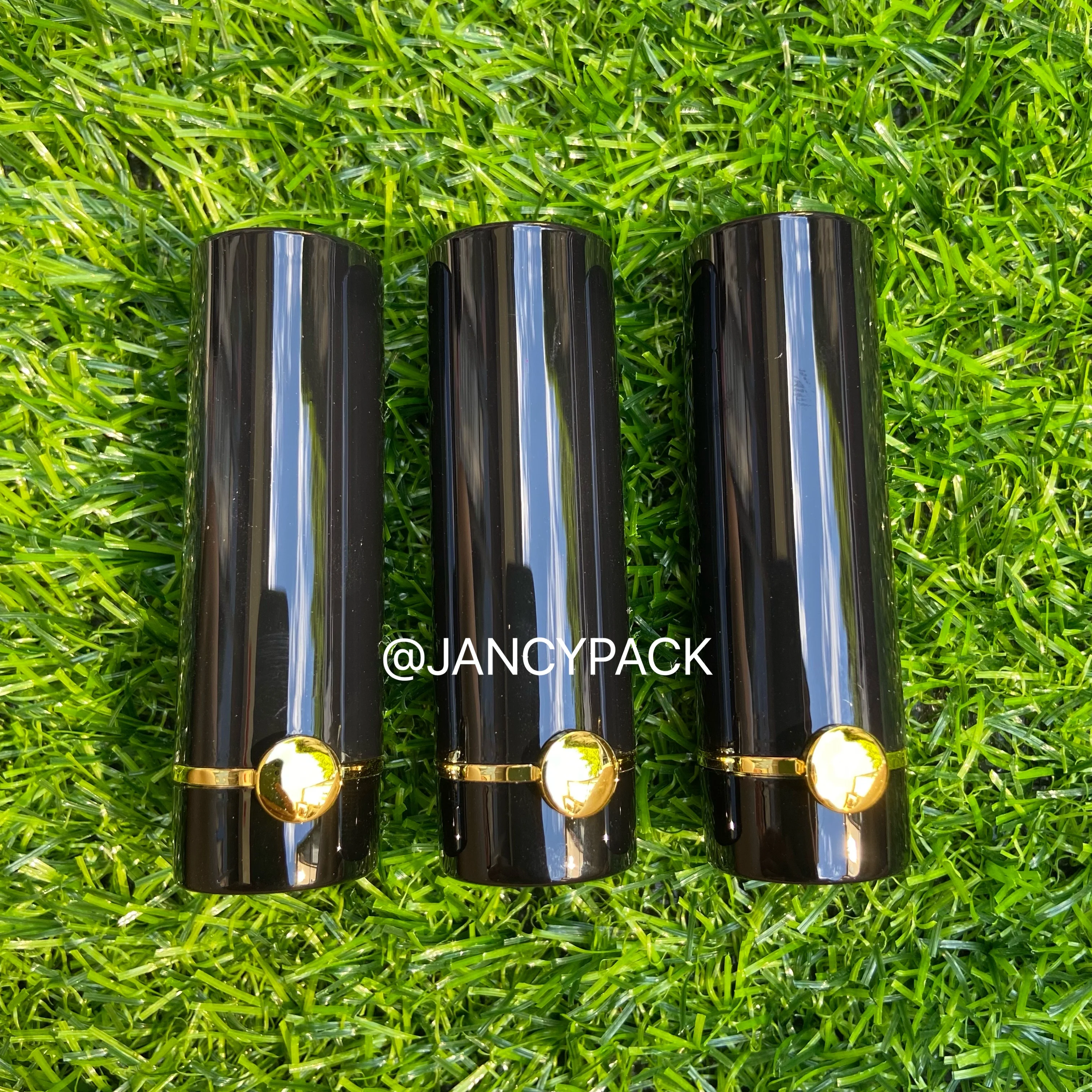 Lipstick Tube Lip Balm Containers Empty Cosmetic Container Travel Bottle Lipstick Case DIY With Sample Pack Bottle Makeup Tool
Lipstick Tube Lip Balm Containers Empty Cosmetic Container Travel Bottle Lipstick Case DIY With Sample Pack Bottle Makeup Tool