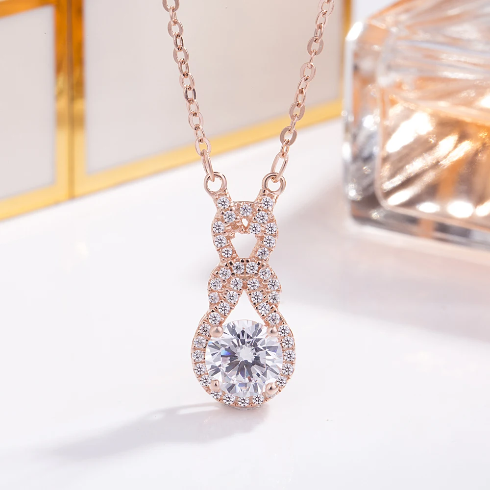 Женское ожерелье из стерлингового серебра 925 пробы, легкая роскошная тонкая цепочка Sweet Love на ключице, короткий кулон, очаровательные ювелирные изделия 
Женское ожерелье из стерлингового серебра 925 пробы, легкая роскошная тонкая цепочка Sweet Love на ключице, короткий кулон, очаровательные ювелирные изделия