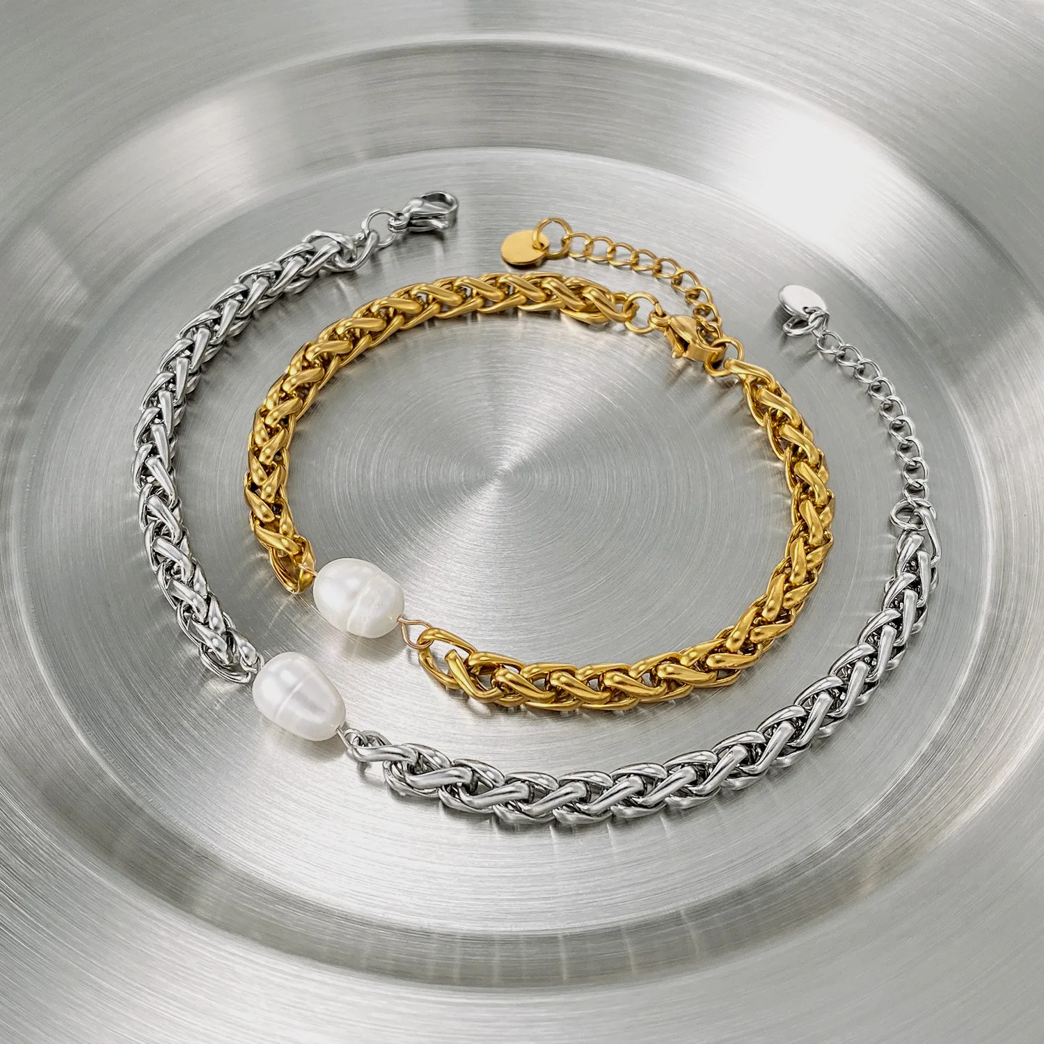 Stainless Steel Bracelet For Women Girls Fashion Chain Bracelets Natural Pearl Luxury Jewelry Gifts Party Wedding
Stainless Steel Bracelet For Women Girls Fashion Chain Bracelets Natural Pearl Luxury Jewelry Gifts Party Wedding