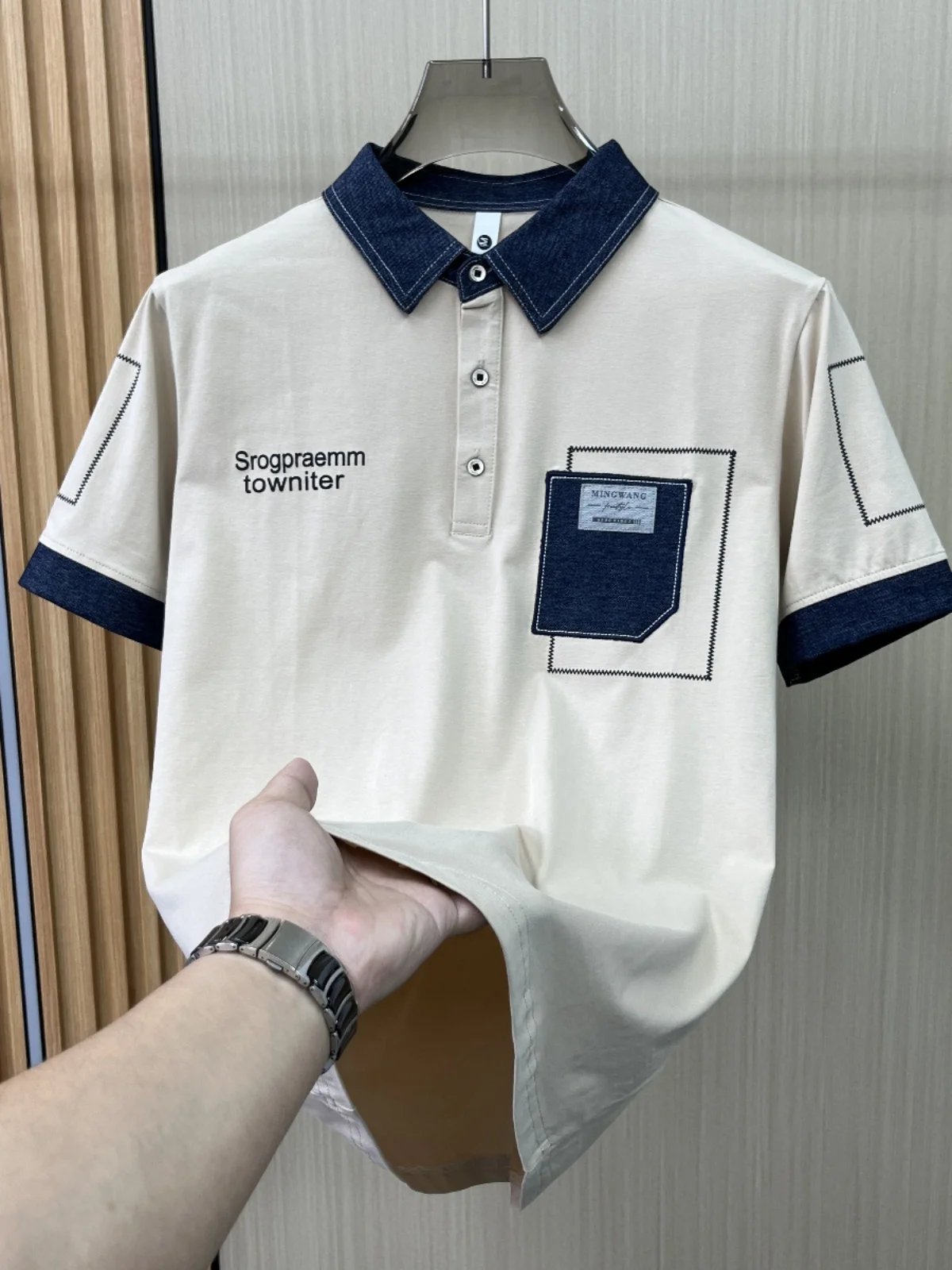 Элитная мужская футболка-поло с коротким рукавом в стиле пэчворк, летняя, приталенная, модная, городской стиль, смесь хлопка и полиэстера
Элитная мужская футболка-поло с коротким рукавом в стиле пэчворк, летняя, приталенная, модная, городской стиль, смесь хлопка и полиэстера