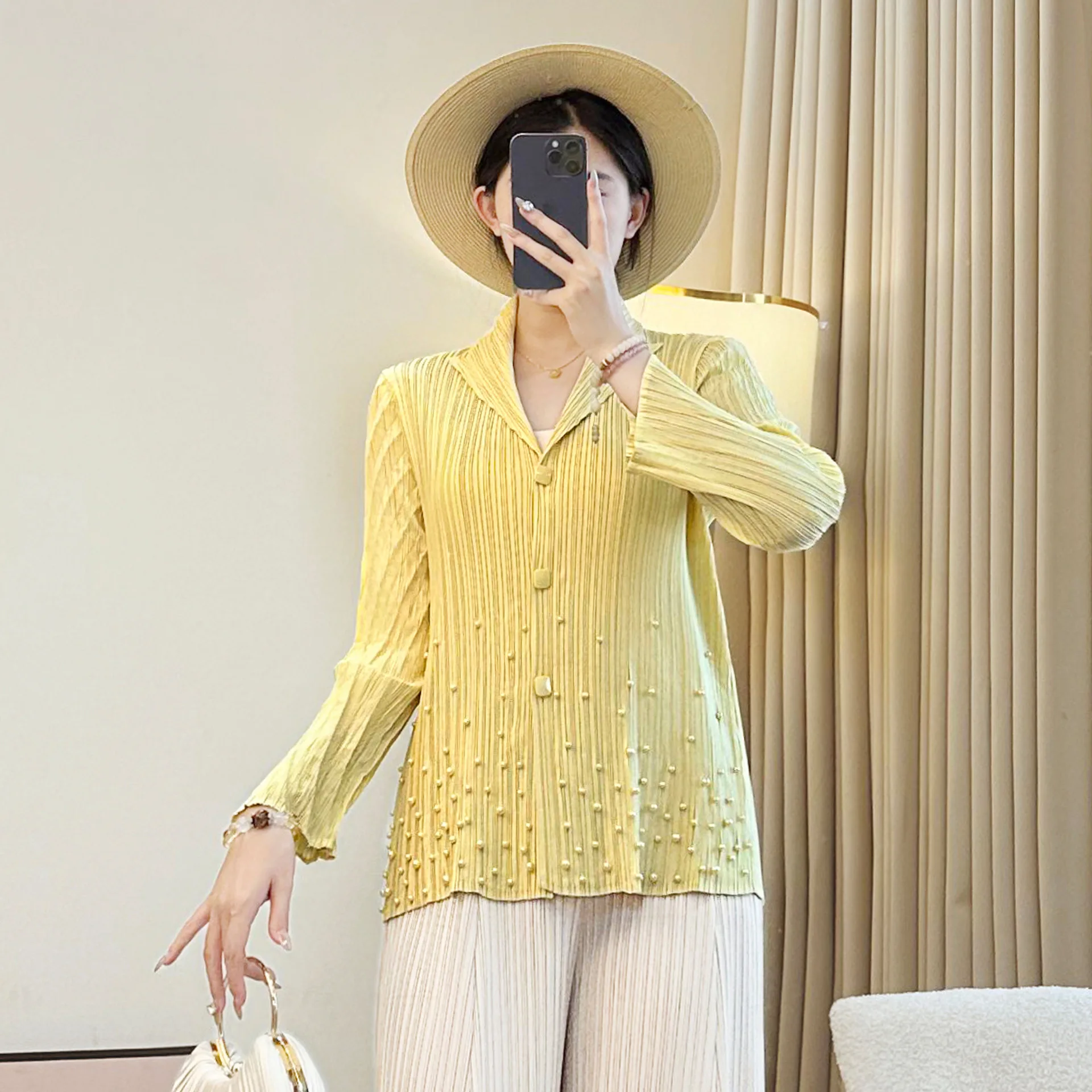 Women Chic Yellow Shirt Pleated Fabric with Pearl Details Long Sleeve Single-Breasted Coat Versatile Top for Daily Party Wear
Women Chic Yellow Shirt Pleated Fabric with Pearl Details Long Sleeve Single-Breasted Coat Versatile Top for Daily Party Wear