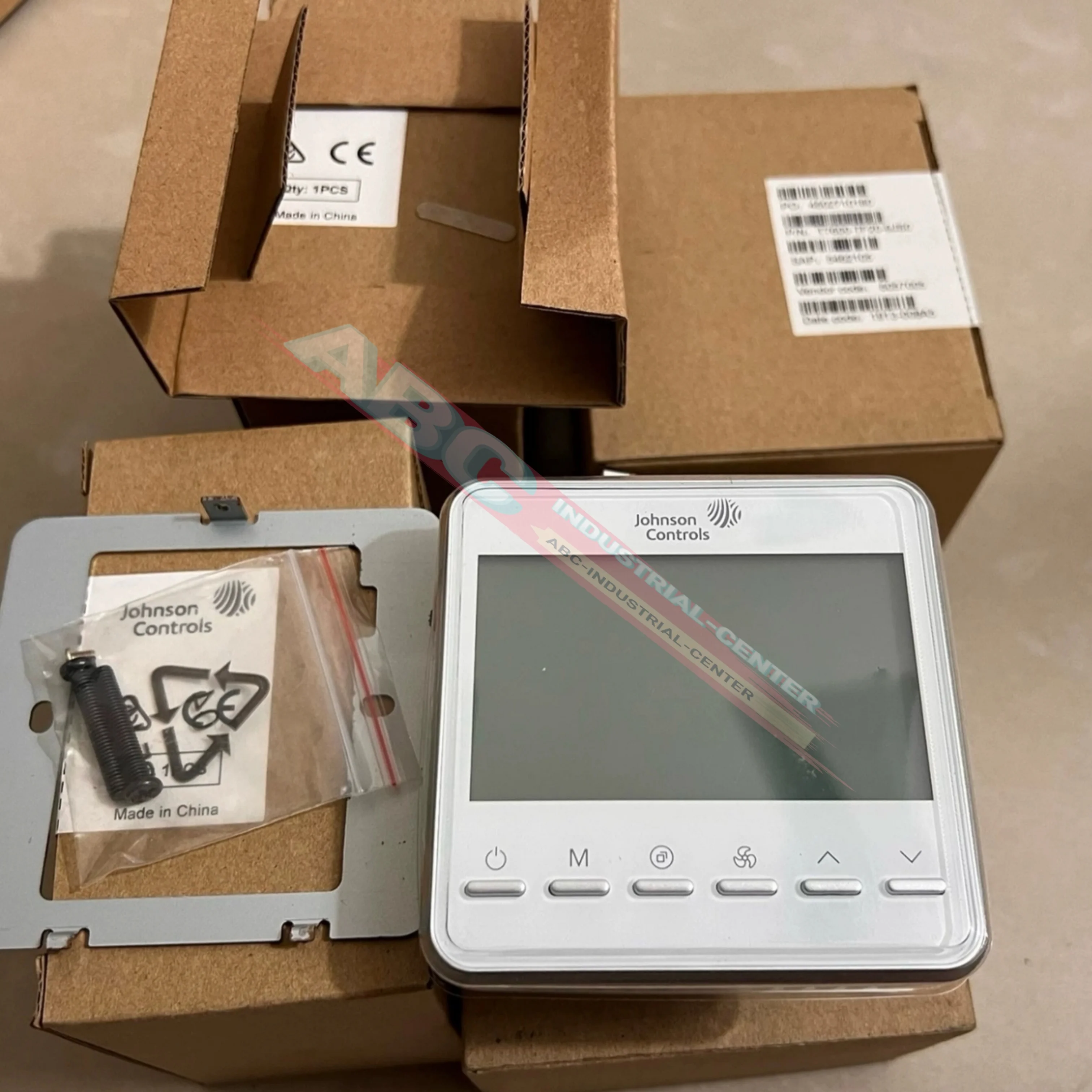 Brand new T7600-TF21-9JS0 Temperature controller panel T7601-TF20-9JS0 T7603-T000-9JS0
Brand new T7600-TF21-9JS0 Temperature controller panel T7601-TF20-9JS0 T7603-T000-9JS0