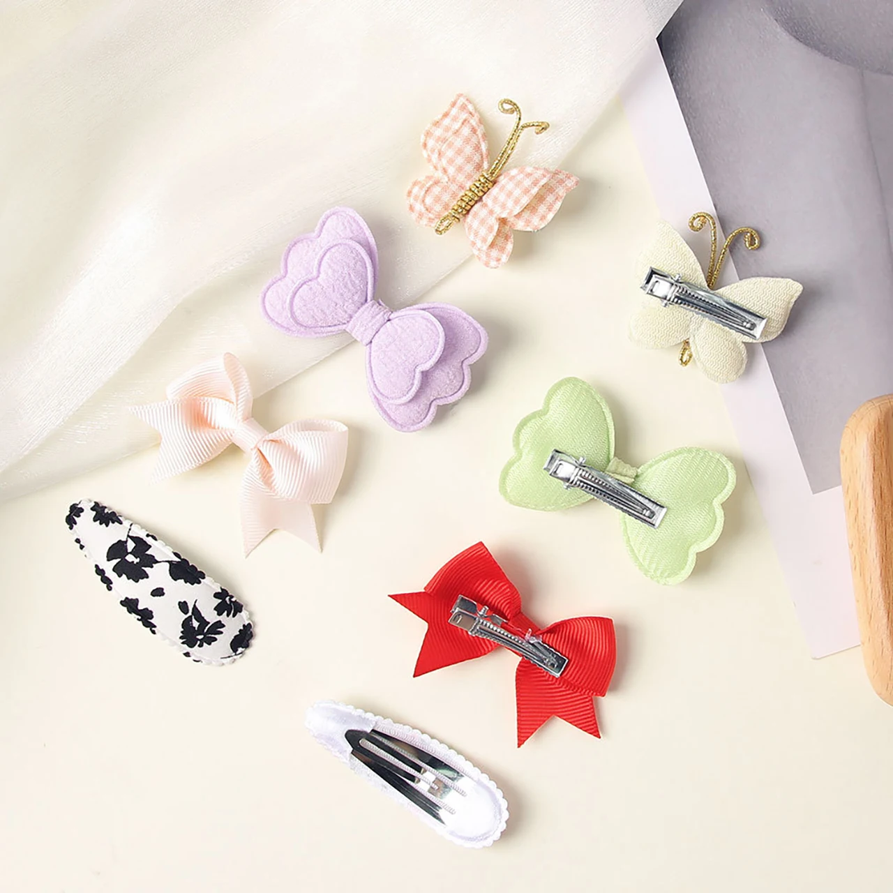 8Pcs Baby Hair Clip Set Floral-Print BB Clips Children Fabric Bow Hairpins Checkered Butterfly Barrettes Princess Girls Headwear
8Pcs Baby Hair Clip Set Floral-Print BB Clips Children Fabric Bow Hairpins Checkered Butterfly Barrettes Princess Girls Headwear