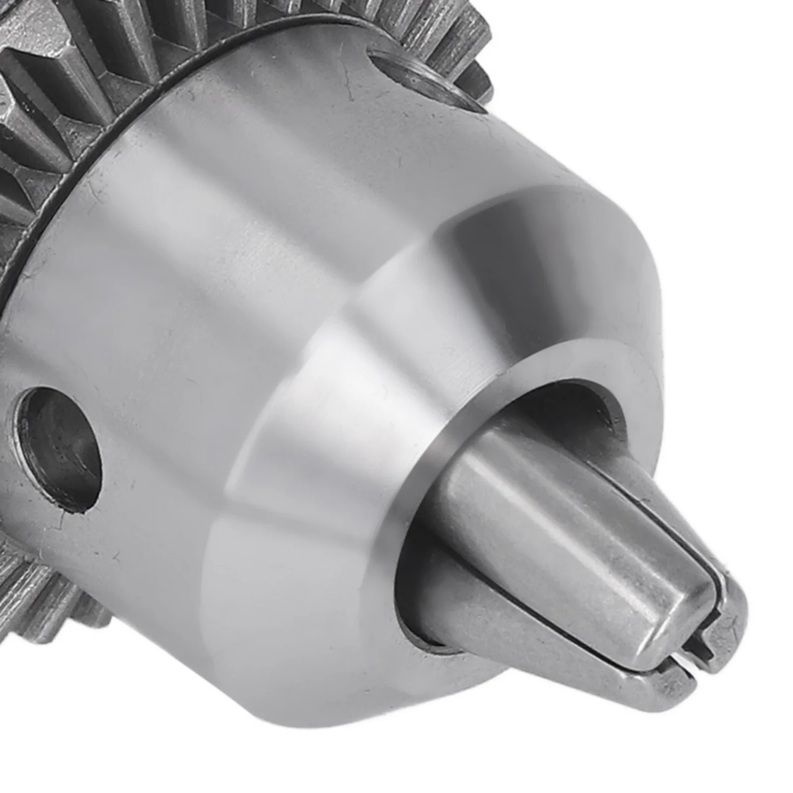 Преобразование сверлильного патрона 1/2 20UNF Бесключевой патрон с адаптером с шестигранным хвостовиком 1/4 дюйма для использования с спиральными и ступенчатыми сверлами
Преобразование сверлильного патрона 1/2 20UNF Бесключевой патрон с адаптером с шестигранным хвостовиком 1/4 дюйма для использования с спиральными и ступенчатыми сверлами