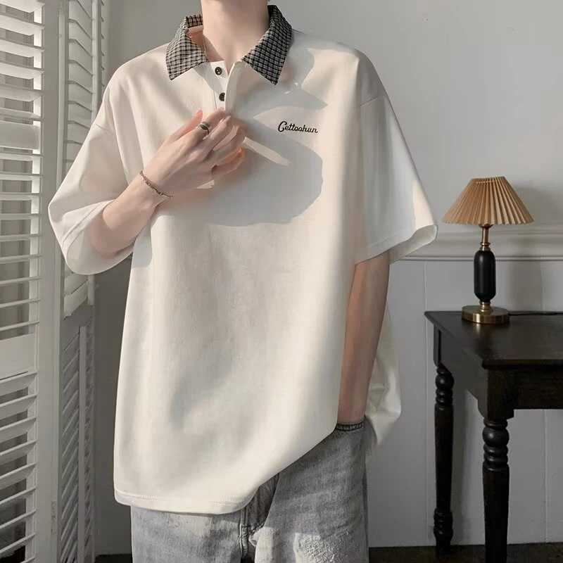 Мужская летняя молодежная футболка свободного кроя с коротким рукавом, модная, с классическим воротником, из ткани с эффектом предварительной стирки
Мужская летняя молодежная футболка свободного кроя с коротким рукавом, модная, с классическим воротником, из ткани с эффектом предварительной стирки