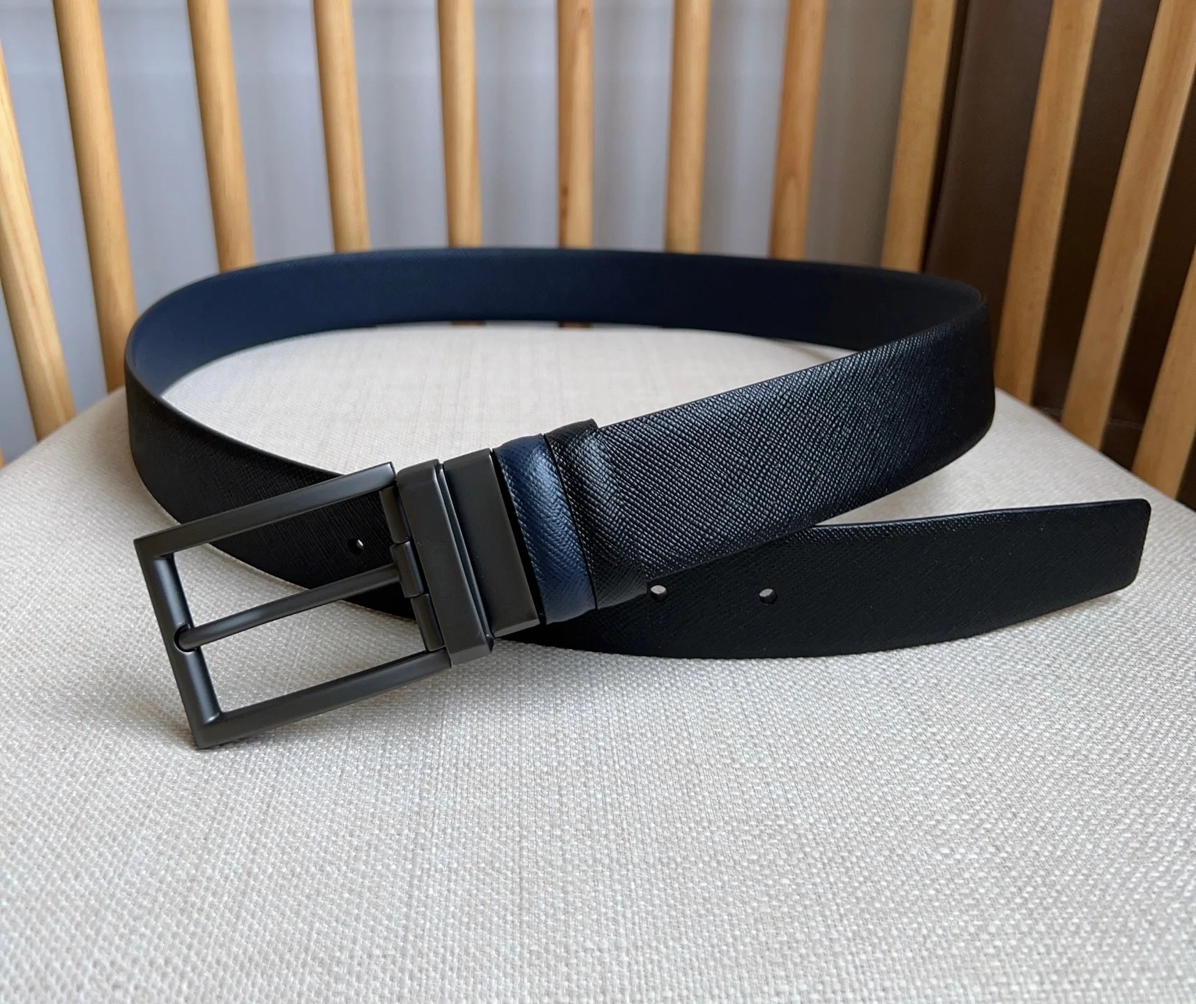 Luxury Brand Men's Genuine Leather Belts 3.5 Cm Wide Fashion Accessories Material Saffiano Leather Premium Belt Simple Versatile
Luxury Brand Men's Genuine Leather Belts 3.5 Cm Wide Fashion Accessories Material Saffiano Leather Premium Belt Simple Versatile