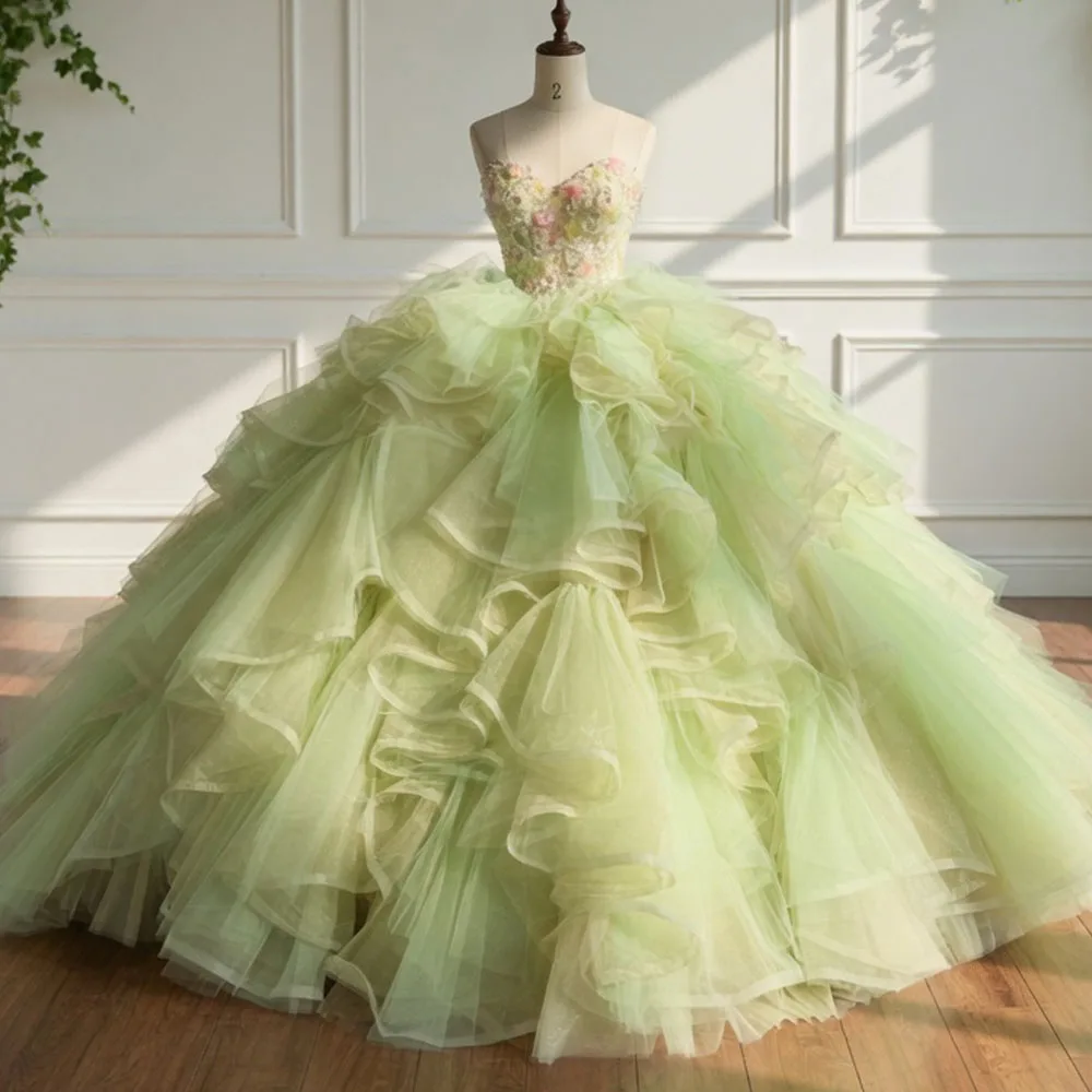 Gorgeous Yellow Green Sweetheart Sleeveless Quinceanera Dress Lace-Up Back Beading Embroidery Ruffles Customizable
Gorgeous Yellow Green Sweetheart Sleeveless Quinceanera Dress Lace-Up Back Beading Embroidery Ruffles Customizable