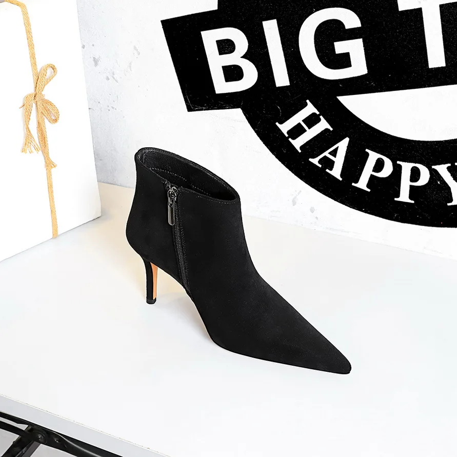 BIGTREE High Heels Shoes Fashion Sexy Stilettos Pumps Women Autumn Winter Short Ankle Boot Suede Stretch Shoes 8CM Sock Shoes
BIGTREE High Heels Shoes Fashion Sexy Stilettos Pumps Women Autumn Winter Short Ankle Boot Suede Stretch Shoes 8CM Sock Shoes