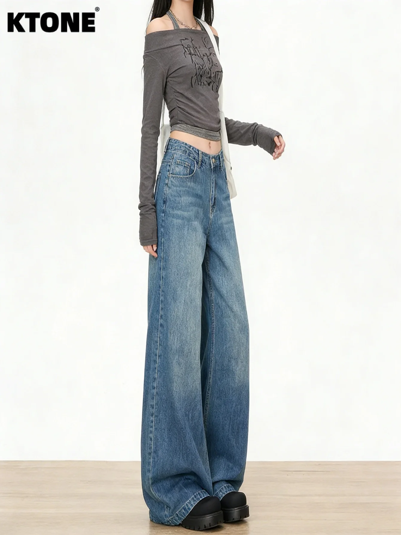 Men and Women Jeans Blue Baggy Denim Streetwear Drip For Dating No accessories or belts included
Men and Women Jeans Blue Baggy Denim Streetwear Drip For Dating No accessories or belts included