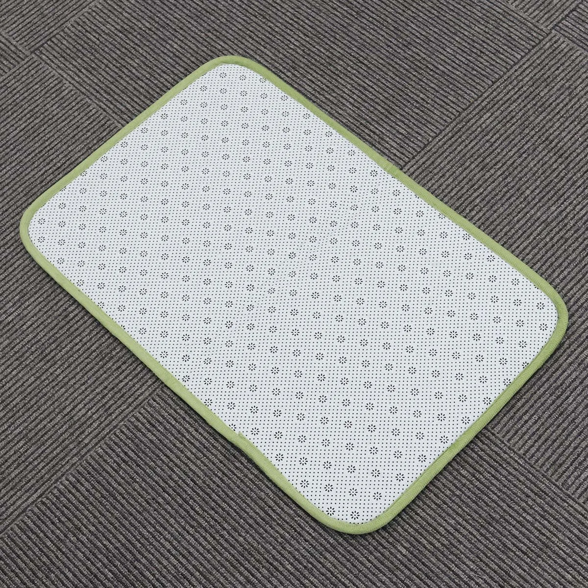 2Pcs Indoor Door Mat Carpet Water Absorbing Coral Fleece Non-Slip Bath Mat for Home Entryway 40x60cm Light Green
2Pcs Indoor Door Mat Carpet Water Absorbing Coral Fleece Non-Slip Bath Mat for Home Entryway 40x60cm Light Green