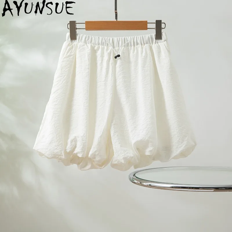 AYUNSUE 76% Silk Women's Shorts Solid High Waist Lantern Pants for Women Casual Stylish Short Summer Clothes Woman 2026 Шорты
AYUNSUE 76% Silk Women's Shorts Solid High Waist Lantern Pants for Women Casual Stylish Short Summer Clothes Woman 2026 Шорты