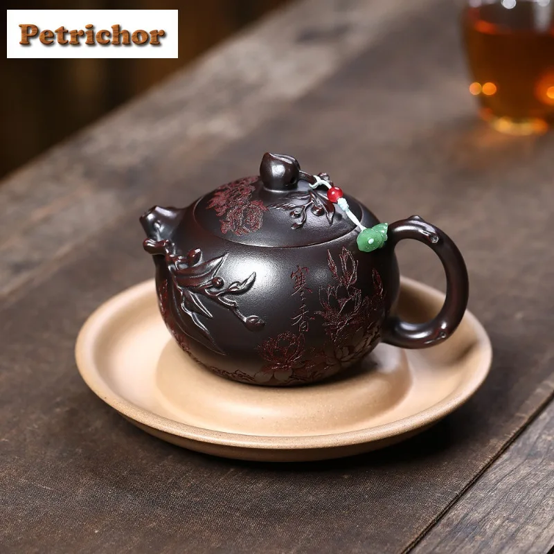 290ml Yixing Purple Clay Teapots Handmade Longevity Peach Xishi Pot Raw Ore Antique Brass Mud Tea Soaking Kettle Strainer Zisha
290ml Yixing Purple Clay Teapots Handmade Longevity Peach Xishi Pot Raw Ore Antique Brass Mud Tea Soaking Kettle Strainer Zisha