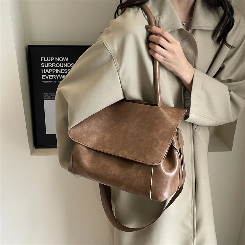 Women's Lightweight Comfort Fine Workmanship Magnetic Buckle Open And Close Shopping Commuter Shoulder Bag
Women's Lightweight Comfort Fine Workmanship Magnetic Buckle Open And Close Shopping Commuter Shoulder Bag