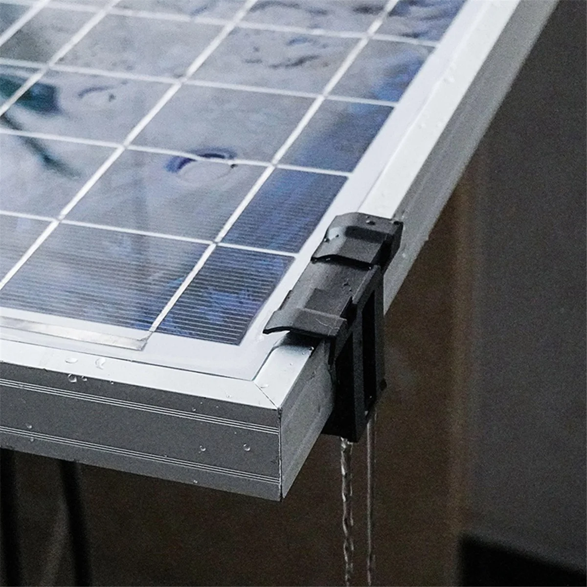 A08I 30Pc Solar Panel Frames Water Drained Clip Thickness 40mm PV Panels Auto Remove Stagnant Water Dust Outdoor Tool
A08I 30Pc Solar Panel Frames Water Drained Clip Thickness 40mm PV Panels Auto Remove Stagnant Water Dust Outdoor Tool