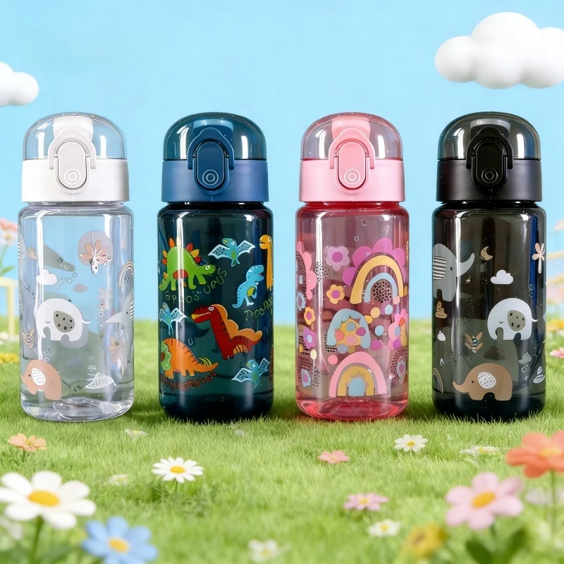 Детская бутылка для воды на лето, студенческая питьевая бутылка, пластиковая спортивная бутылка для воды 550 мл, портативная, защита от падения и протечек
Детская бутылка для воды на лето, студенческая питьевая бутылка, пластиковая спортивная бутылка для воды 550 мл, портативная, защита от падения и протечек