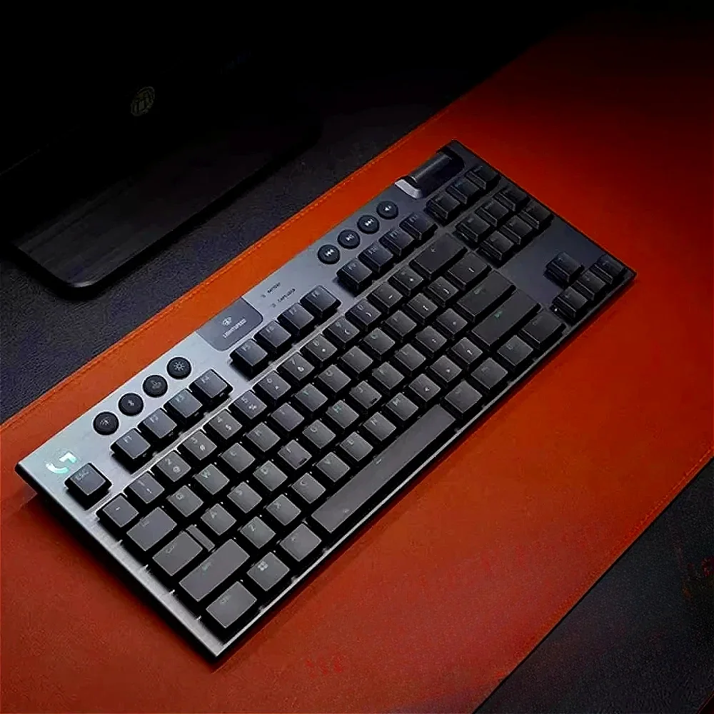 The New G915/G913/G815/G813TKL Is Suitable for Logitech Mechanical Keyboard Translucent Keycap IOS Keys
The New G915/G913/G815/G813TKL Is Suitable for Logitech Mechanical Keyboard Translucent Keycap IOS Keys