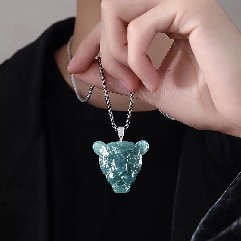 925 Silver Buckle Inlaid Natural jade Blue Water Floating Flower Leopard Pendant Titanium Steel Necklace Men Women Couple Gift
925 Silver Buckle Inlaid Natural jade Blue Water Floating Flower Leopard Pendant Titanium Steel Necklace Men Women Couple Gift