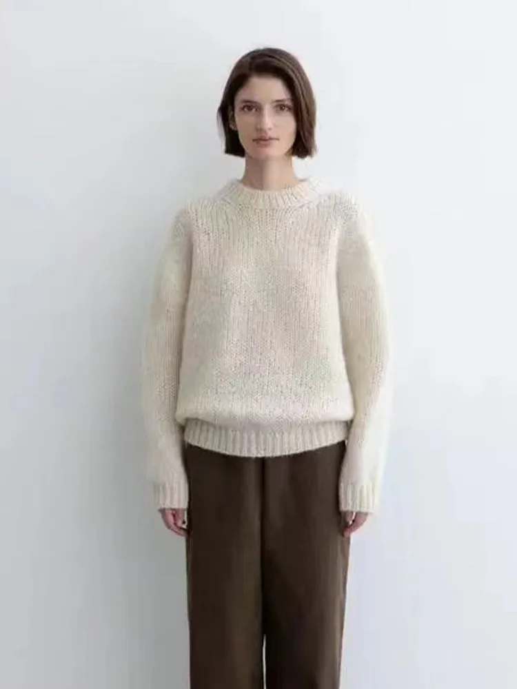 Winter Knitted Women's round Ne Sweater 2025 Spring New Faion hair 70% Wool 30% Comfortable Fit Long Sve Top
Winter Knitted Women's round Ne Sweater 2025 Spring New Faion hair 70% Wool 30% Comfortable Fit Long Sve Top