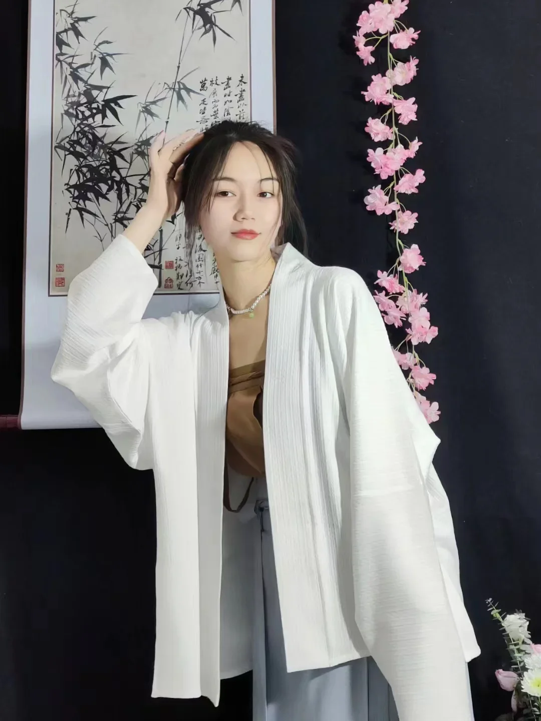 Hanfu Jacket Women Traditional Chinese Tops Shirt Ming Dynasty Hanfu 5 Colors Stand-Collar Large pipa-Sleeved
Hanfu Jacket Women Traditional Chinese Tops Shirt Ming Dynasty Hanfu 5 Colors Stand-Collar Large pipa-Sleeved