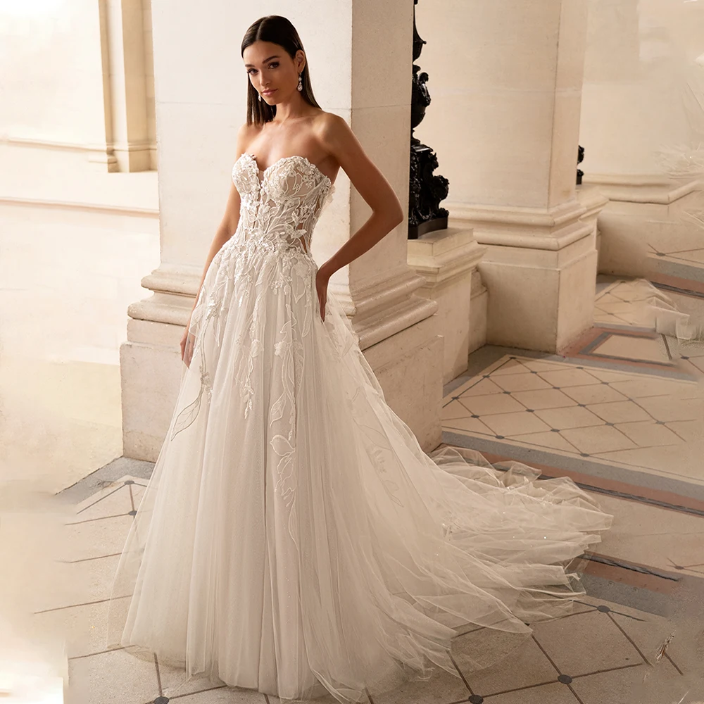 Elegant Sweetheat Lace Applique Bridal Grown A Line Wedding Dresses Custom Made 2025 Vestido De Noival
Elegant Sweetheat Lace Applique Bridal Grown A Line Wedding Dresses Custom Made 2025 Vestido De Noival