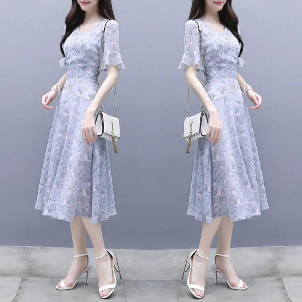 ChuHua Ice Silk Dress 2024 New Summer Fairy Ultra Fairy Forest System Waist Inward Thinning Elegance Goddess Style A-Line Mid...
ChuHua Ice Silk Dress 2024 New Summer Fairy Ultra Fairy Forest System Waist Inward Thinning Elegance Goddess Style A-Line Mid...