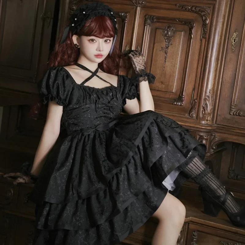 Gothic Lolita Black Lace Dress Women Cross Halter Tiered Ruffle Mini Dress Vintage Dark Tea Party Cosplay Sweet Gothic JSK Dress
Gothic Lolita Black Lace Dress Women Cross Halter Tiered Ruffle Mini Dress Vintage Dark Tea Party Cosplay Sweet Gothic JSK Dress
