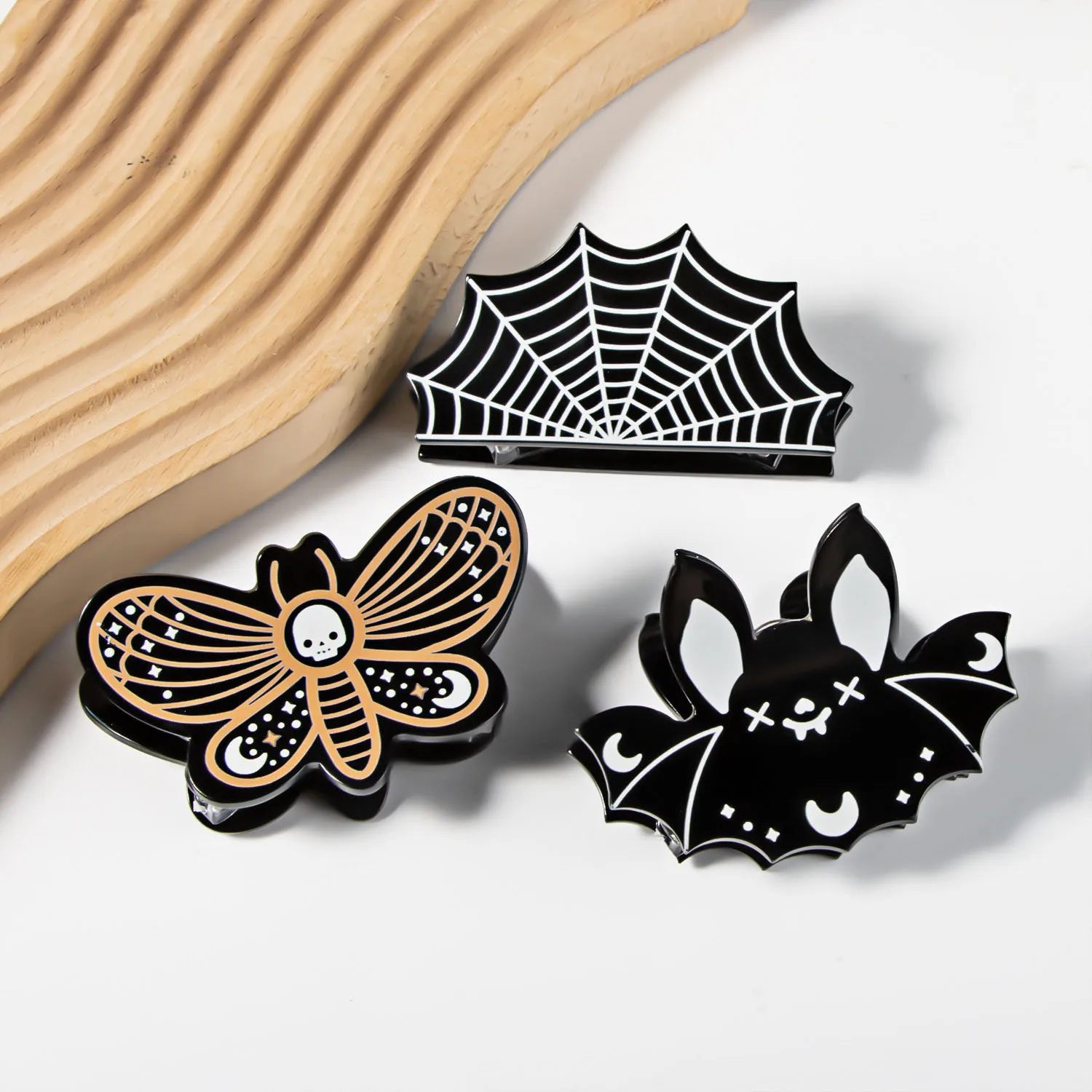 Creative Halloween Spider Bat Hair Clip Women's Back of the Head Shark Scratch Clip Spooky Cute Fashion Hair Accessories
Creative Halloween Spider Bat Hair Clip Women's Back of the Head Shark Scratch Clip Spooky Cute Fashion Hair Accessories