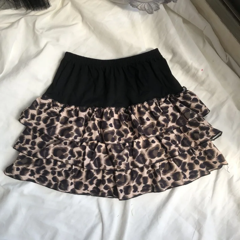 Hot Girl Leopard Print Spliced Short Skirt Cake Skirt High Waist Elastic Waist Skirt
Hot Girl Leopard Print Spliced Short Skirt Cake Skirt High Waist Elastic Waist Skirt