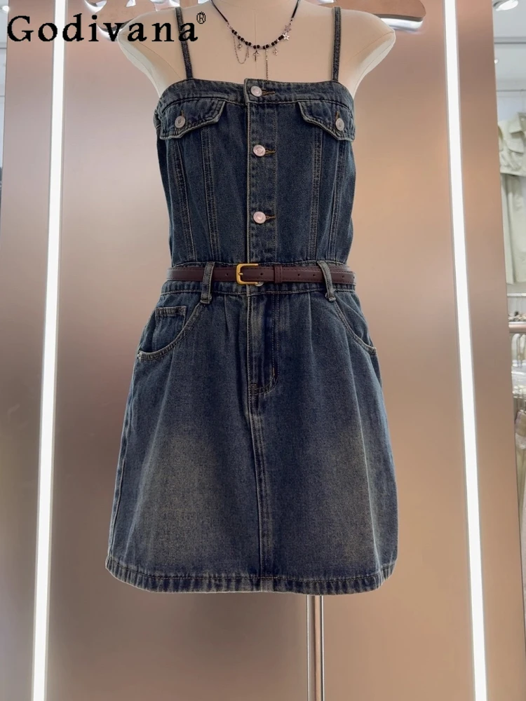 2025 Summer New Korean Chic Sexy Girl Elegant Denim Suspender Dress Women's Fashion Retro Blue High Waist A-line Short Dresses
2025 Summer New Korean Chic Sexy Girl Elegant Denim Suspender Dress Women's Fashion Retro Blue High Waist A-line Short Dresses