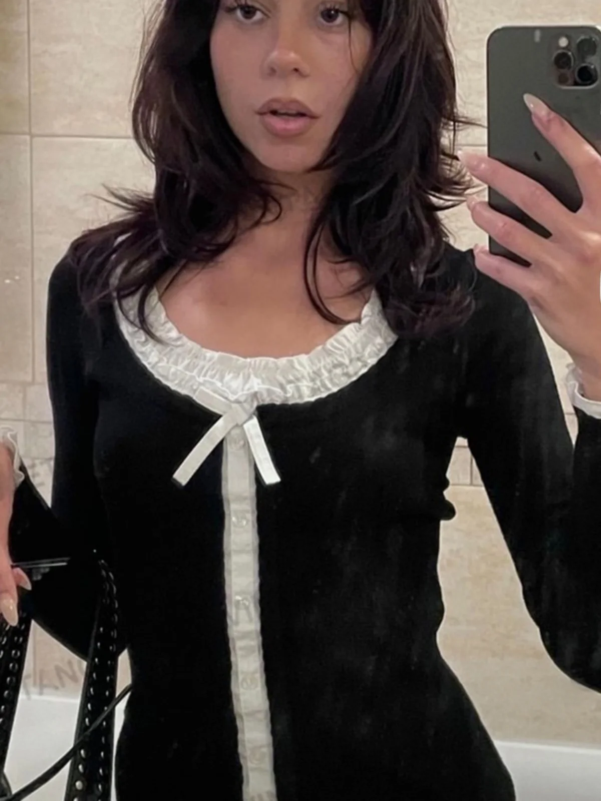 Retro American Spicy Girl Lace Trim Slim Fit Long Sve T-irt Girls Inner Wear Top Luxury Nine Autumn Faion Ladies' Tee
Retro American Spicy Girl Lace Trim Slim Fit Long Sve T-irt Girls Inner Wear Top Luxury Nine Autumn Faion Ladies' Tee