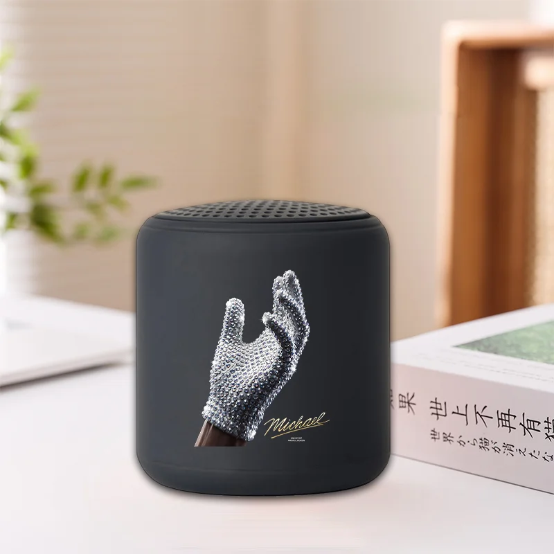 Vintage Michael Jackson Graphic Bluetooth Speaker Fashion Printed Mini Portable Wireless Powerful Speakers Sound Box Audio Gifts
Vintage Michael Jackson Graphic Bluetooth Speaker Fashion Printed Mini Portable Wireless Powerful Speakers Sound Box Audio Gifts