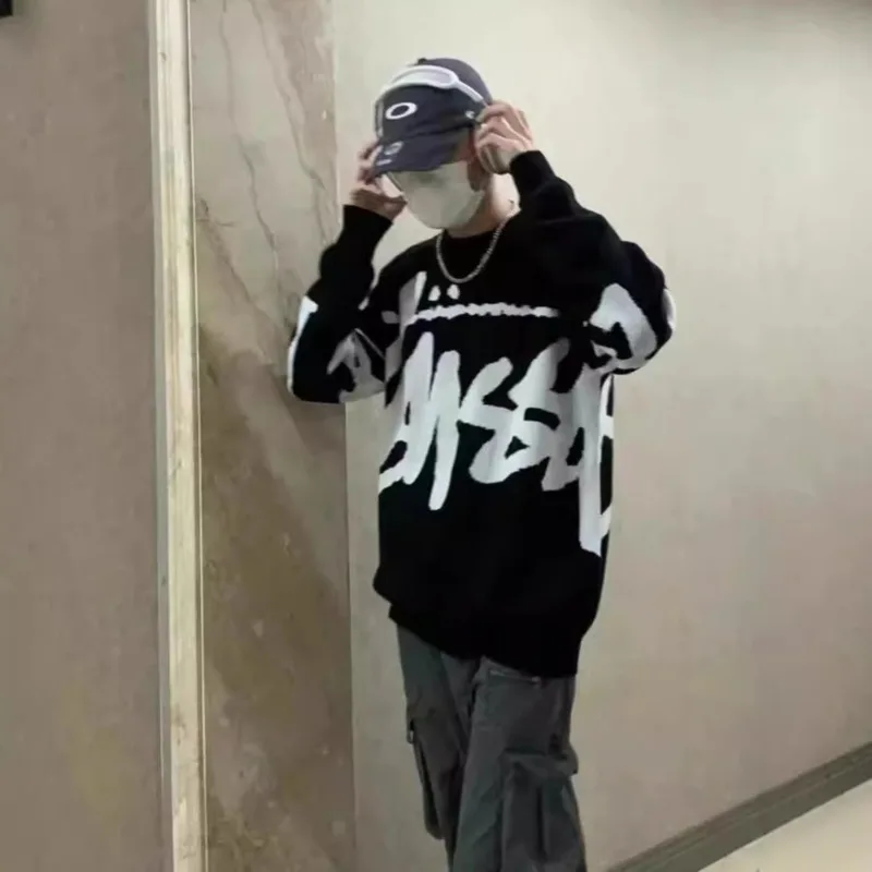 2024 Monogram Jacquard Knitted Crew Neck Sweater Autumn Winter Men's And Women's Loose Graffiti Pullovers Knit Long Sleeves
2024 Monogram Jacquard Knitted Crew Neck Sweater Autumn Winter Men's And Women's Loose Graffiti Pullovers Knit Long Sleeves