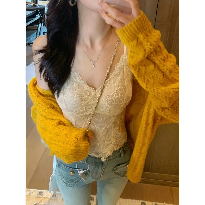 Lace Lace V-Tie Chest Pad Suspender Vest Women's French Pure Desire Inside and Outside Wear Slim and Skinny Temperament Top Bra
Lace Lace V-Tie Chest Pad Suspender Vest Women's French Pure Desire Inside and Outside Wear Slim and Skinny Temperament Top Bra
