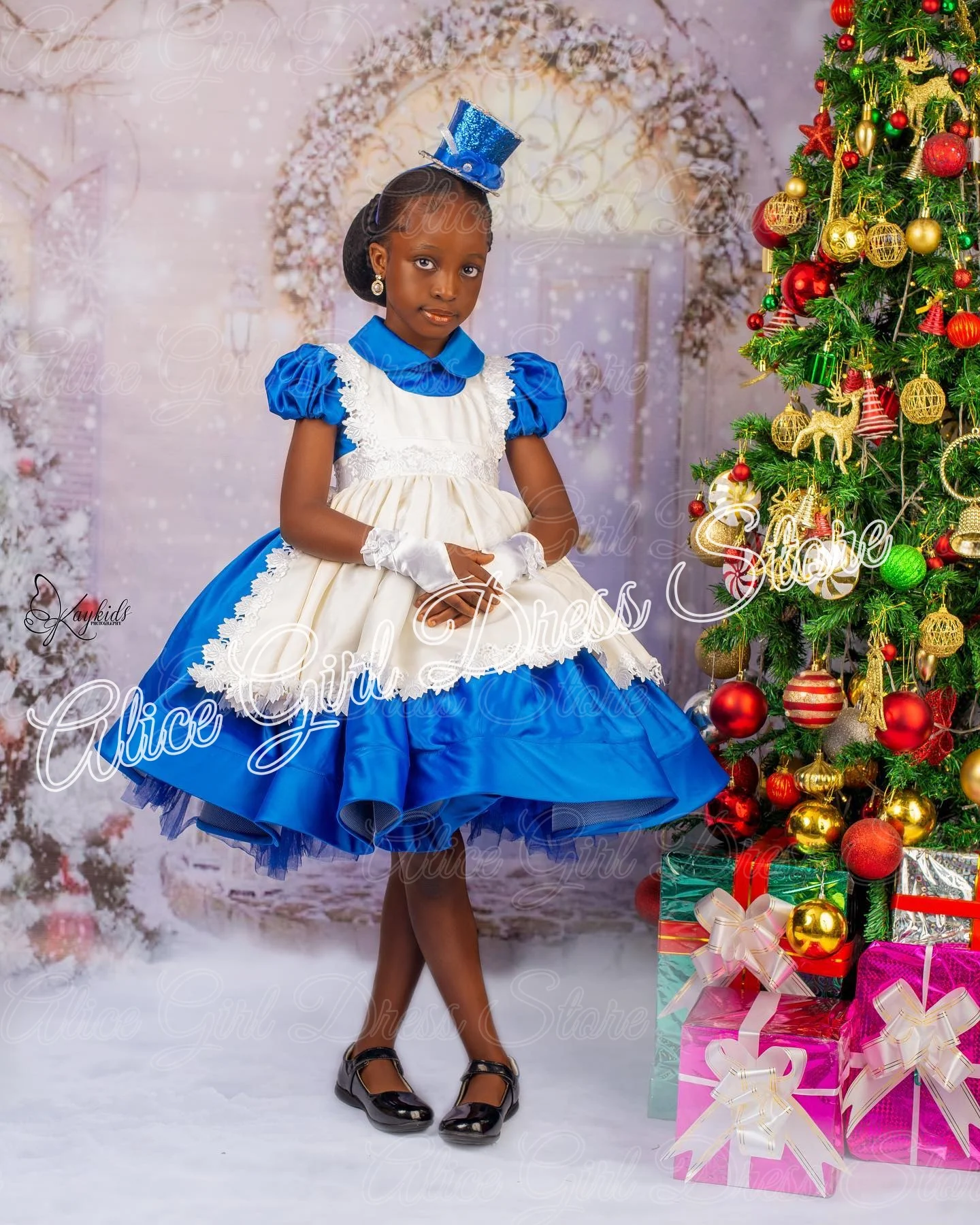 Customized Royal Blue Flower Girl Dress For Wedding Knee Length Kids Birthday Party Short Sleeves First Communion Ball Gowns
Customized Royal Blue Flower Girl Dress For Wedding Knee Length Kids Birthday Party Short Sleeves First Communion Ball Gowns