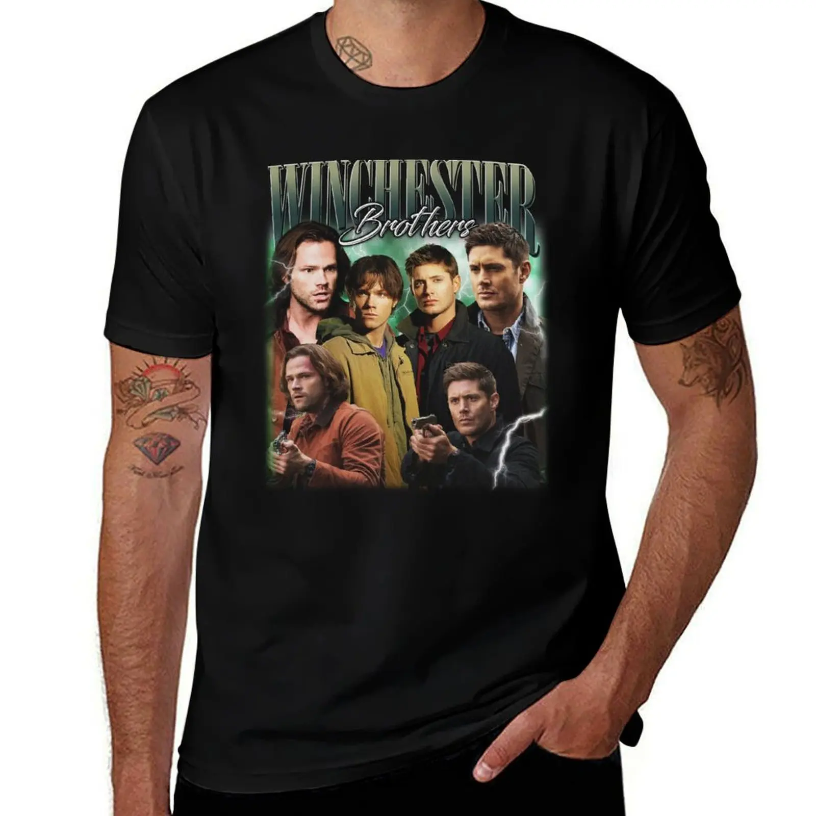 Winchester Brothers Sam & Dean Supernatural Movies Cover Fan Art T-Shirt man t shirts for men casual man t shirt cotton T-Shirt
Winchester Brothers Sam & Dean Supernatural Movies Cover Fan Art T-Shirt man t shirts for men casual man t shirt cotton T-Shirt