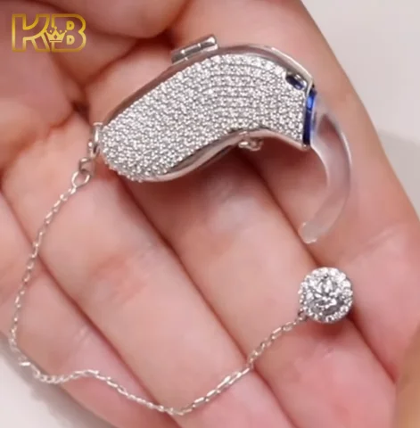 Trendy Jewelry-Style 925 Silver Moissanite Hearing Aid | Noise Reduction, Rechargeable Design
Trendy Jewelry-Style 925 Silver Moissanite Hearing Aid | Noise Reduction, Rechargeable Design