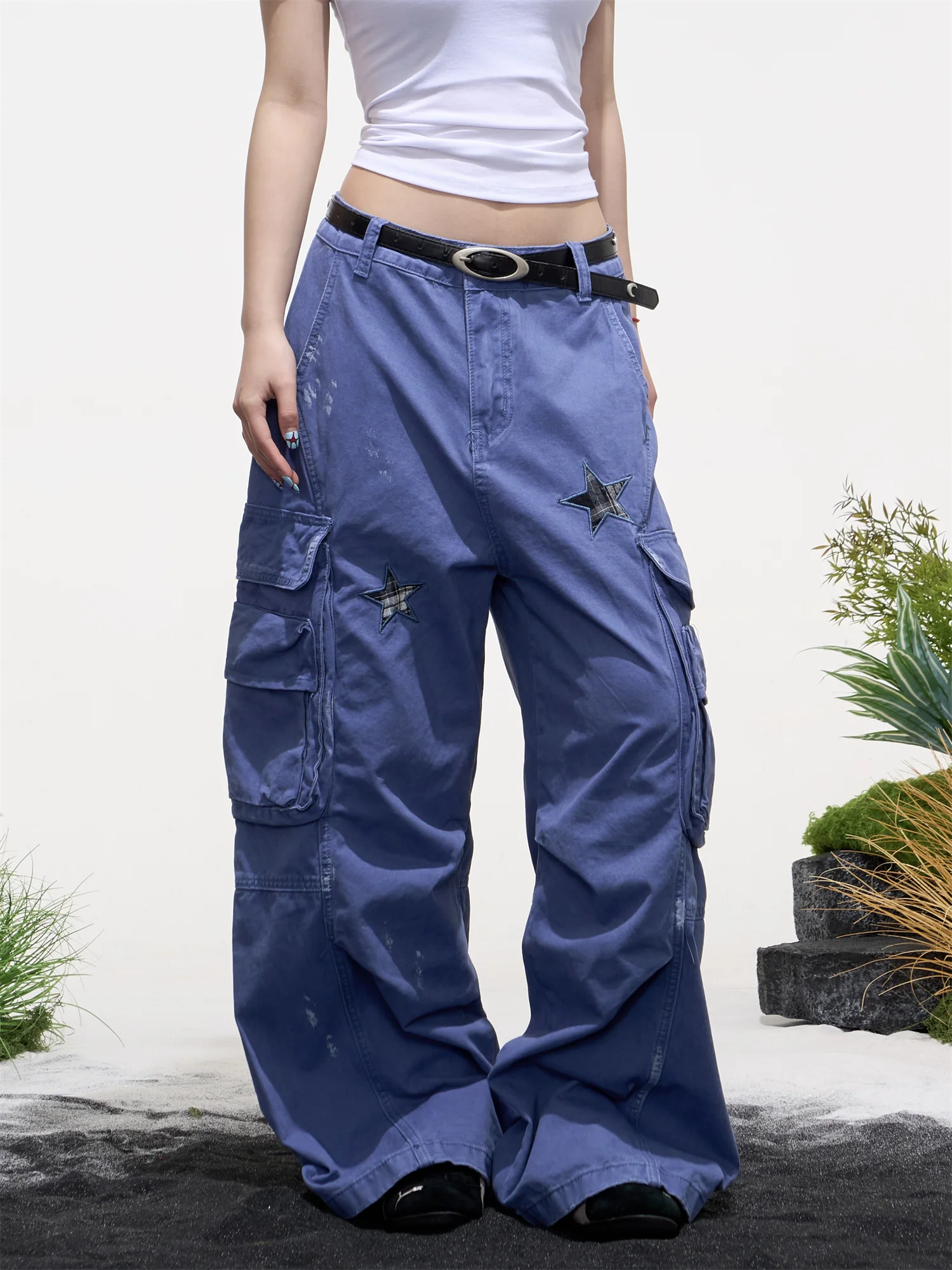 Retro American Work Pants Women's Multiple Pocket Design Loose Wide Leg Straight Casual Long Trousers Natural Waist Zipper
Retro American Work Pants Women's Multiple Pocket Design Loose Wide Leg Straight Casual Long Trousers Natural Waist Zipper