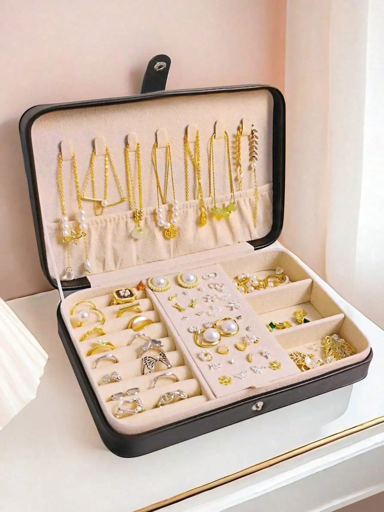 Cosmetic Storage Box Portable Makeup Organizer for Desktop
Cosmetic Storage Box Portable Makeup Organizer for Desktop
