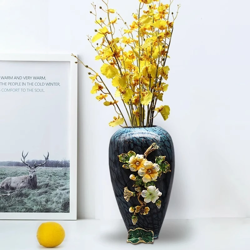Enamel ceramic vase light luxury home decoration dried flower arrangement high-end European living room entrance ornament
Enamel ceramic vase light luxury home decoration dried flower arrangement high-end European living room entrance ornament