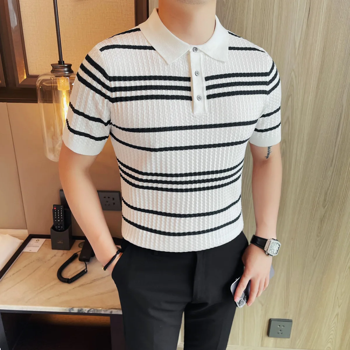 Korean Knitted Polo Shirt for Men High Quality Striped Casual T-shirt Ice Silk Breathable Lapel Business Social Polo Shirts 2025
Korean Knitted Polo Shirt for Men High Quality Striped Casual T-shirt Ice Silk Breathable Lapel Business Social Polo Shirts 2025