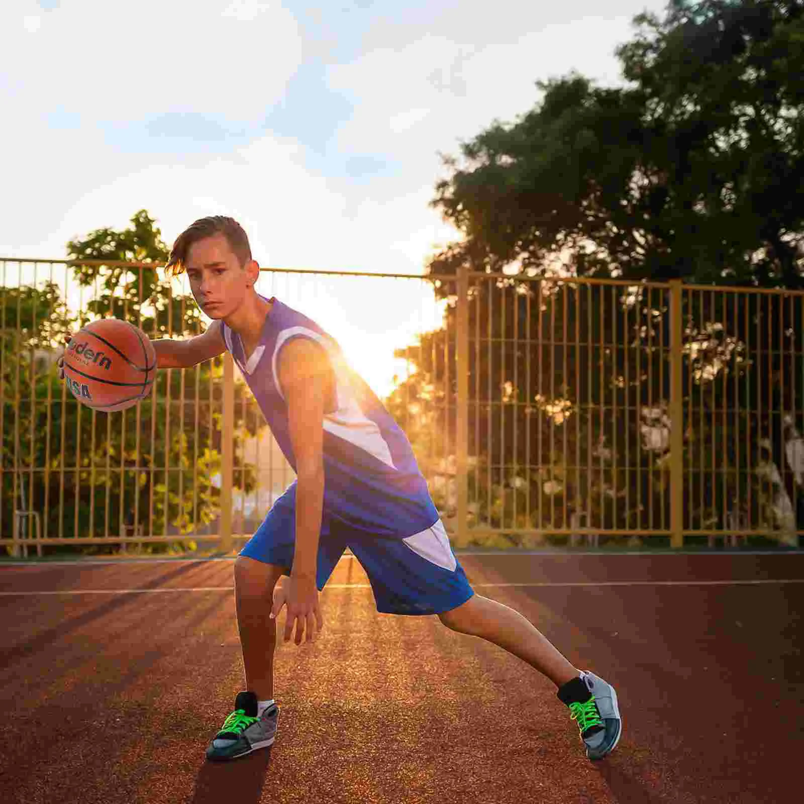 22cm Standard Basketball Kids Competition Basketball Standard Ball Teens Outdoor Training Ball Team Basketballs Indoor sports
22cm Standard Basketball Kids Competition Basketball Standard Ball Teens Outdoor Training Ball Team Basketballs Indoor sports