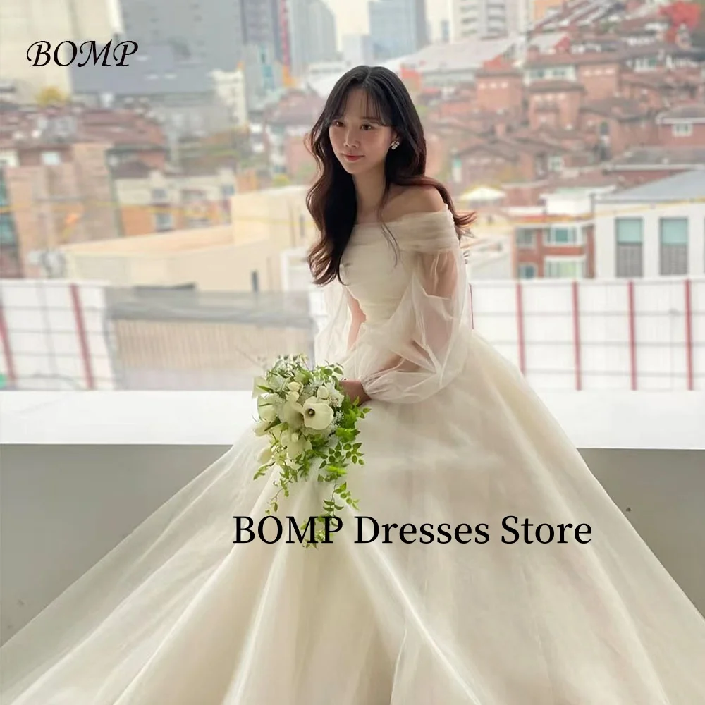 BOMP Princess Wedding Dress Off Shoulder Full Sleeves A-Line Floor Length Organza Korea Photo Shoot Bridal Gown Customized
BOMP Princess Wedding Dress Off Shoulder Full Sleeves A-Line Floor Length Organza Korea Photo Shoot Bridal Gown Customized