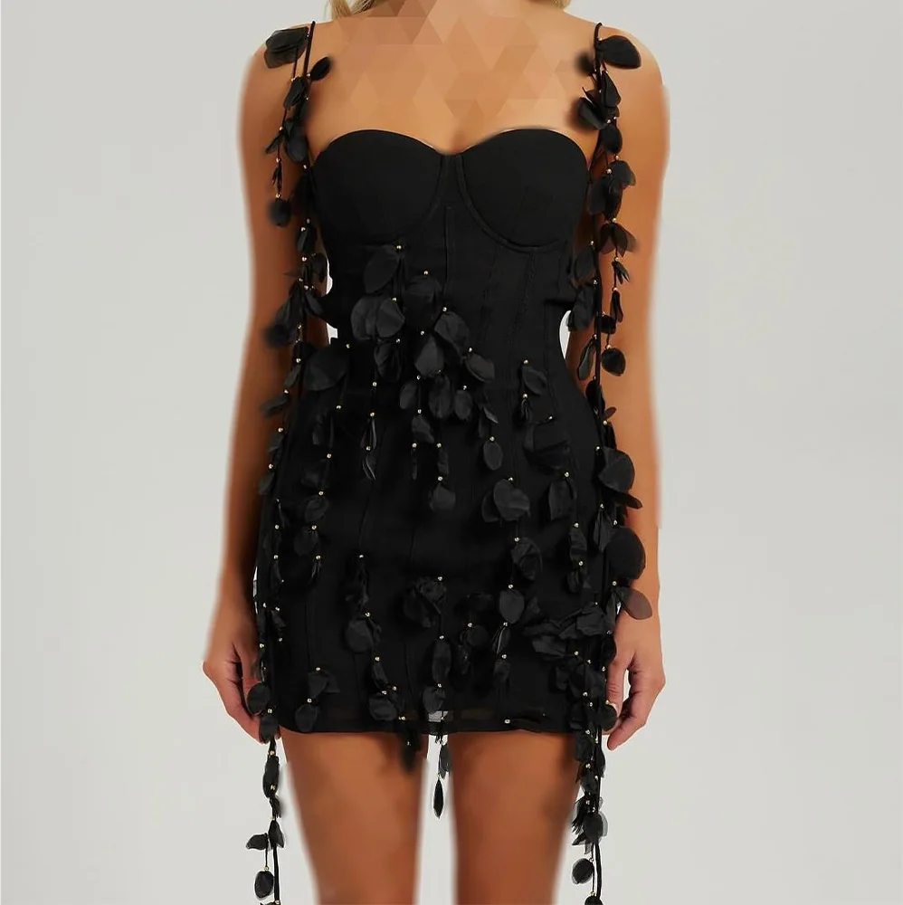 Cocktail Dress Above Knee Length Spaghetti Straps Pleats Sleeveless Solid Black Sweetheart Crystal Tassel Bespoke Occasion Gowns
Cocktail Dress Above Knee Length Spaghetti Straps Pleats Sleeveless Solid Black Sweetheart Crystal Tassel Bespoke Occasion Gowns