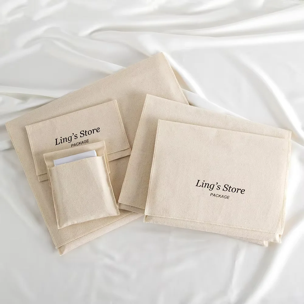 Custom Logo Canvas Cotton Muslin Jewelry Envelope Flap Bag Gift Packaging Bracelet Perfume Sachet Wedding Favors Rings Bags
Custom Logo Canvas Cotton Muslin Jewelry Envelope Flap Bag Gift Packaging Bracelet Perfume Sachet Wedding Favors Rings Bags