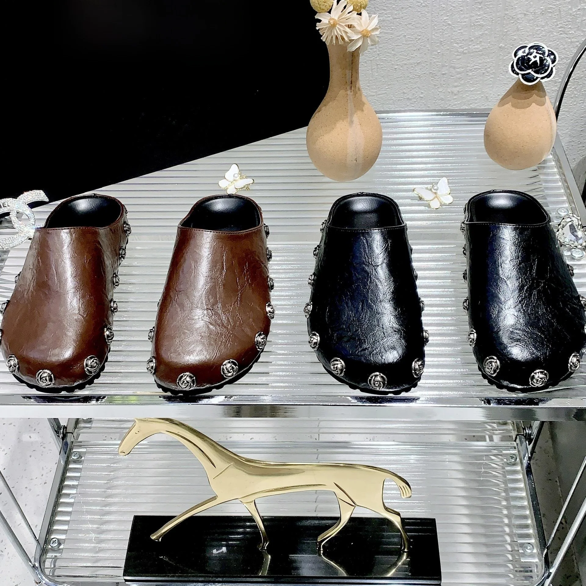2025 New Fashionable Hanb Anti-Loss Slip-On Casual Style Tea Flower Buckle Versatile Flat Heel Polyester Upgraded Version
2025 New Fashionable Hanb Anti-Loss Slip-On Casual Style Tea Flower Buckle Versatile Flat Heel Polyester Upgraded Version