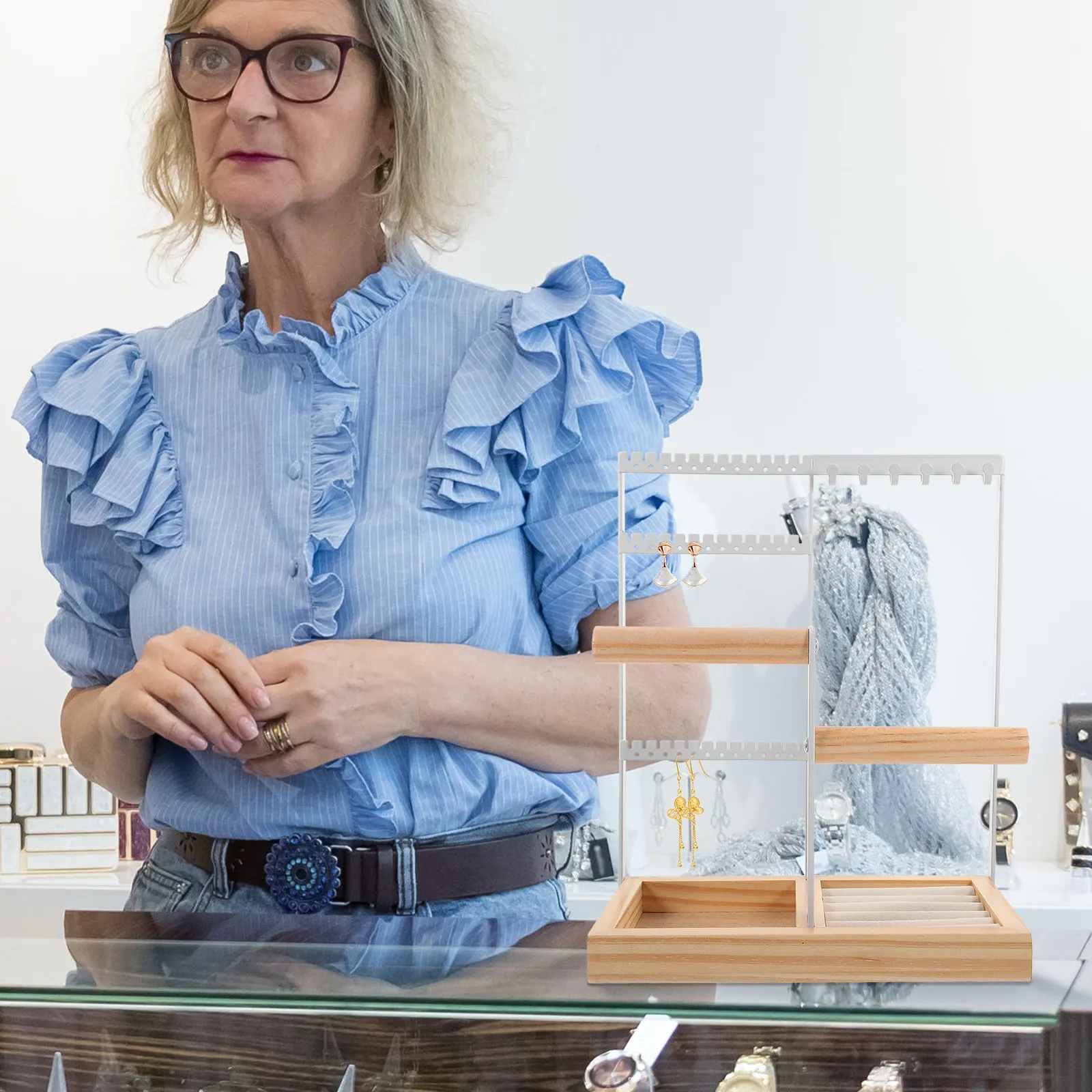 Деревянная подставка-органайзер для украшений: для серег, ожерелий, браслетов, колец, со встроенным лотком для хранения, демонстрационная подставка для спальни
Деревянная подставка-органайзер для украшений: для серег, ожерелий, браслетов, колец, со встроенным лотком для хранения, демонстрационная подставка для спальни