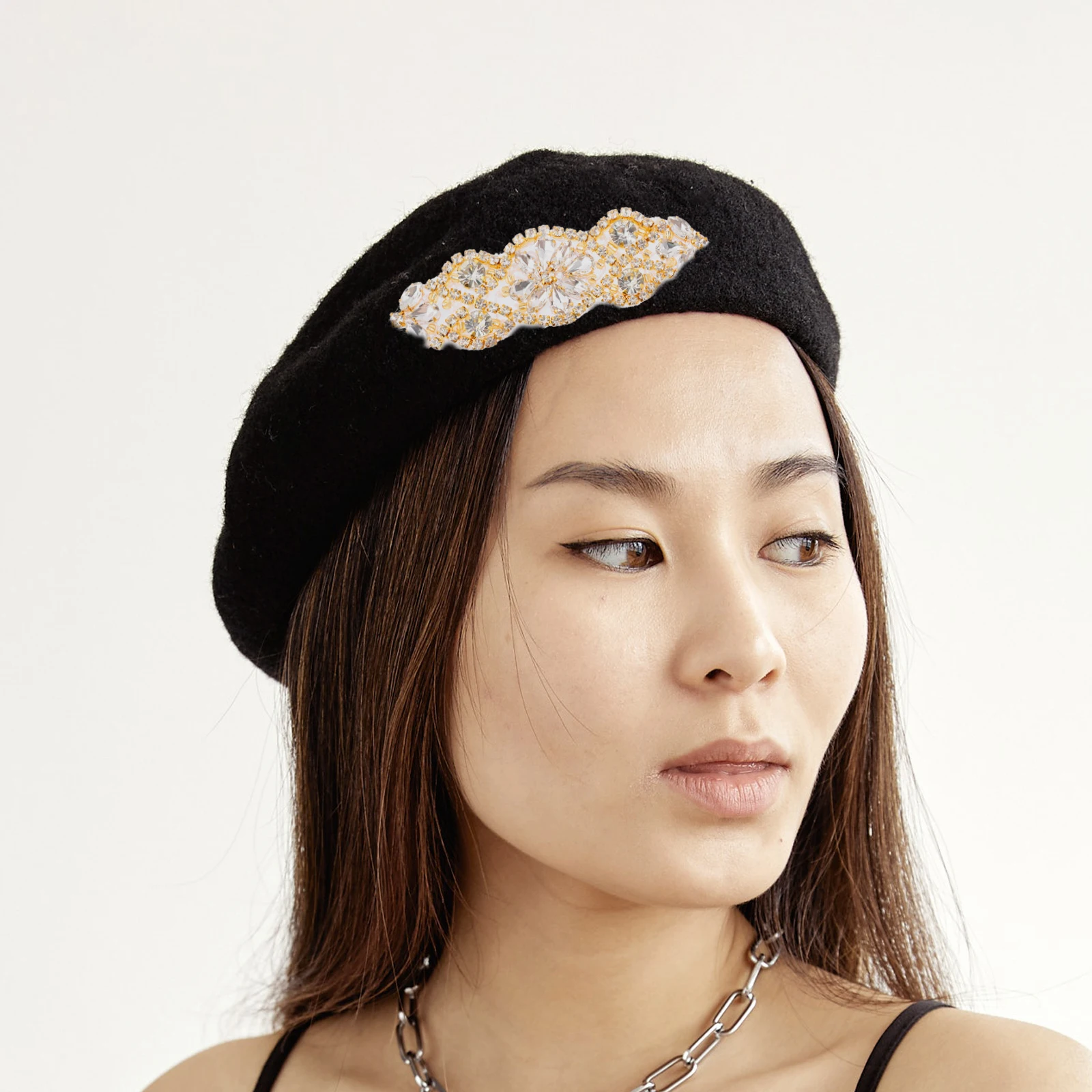 4pcs Rhinestone Sash Applique Wedding Dress Belt Diy Patch Sewing Garment Decor Sparkling Bridal Belt Patches Adhesive Backing 
4pcs Rhinestone Sash Applique Wedding Dress Belt Diy Patch Sewing Garment Decor Sparkling Bridal Belt Patches Adhesive Backing