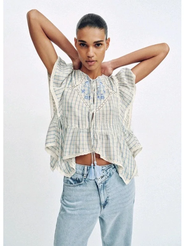 Women's Short Sleeve round Neck Plaid Embroidery Ruffle Hem Asymmetric Bottom Shirt Casual Loose Fit Breathable Skin-Friendly
Women's Short Sleeve round Neck Plaid Embroidery Ruffle Hem Asymmetric Bottom Shirt Casual Loose Fit Breathable Skin-Friendly