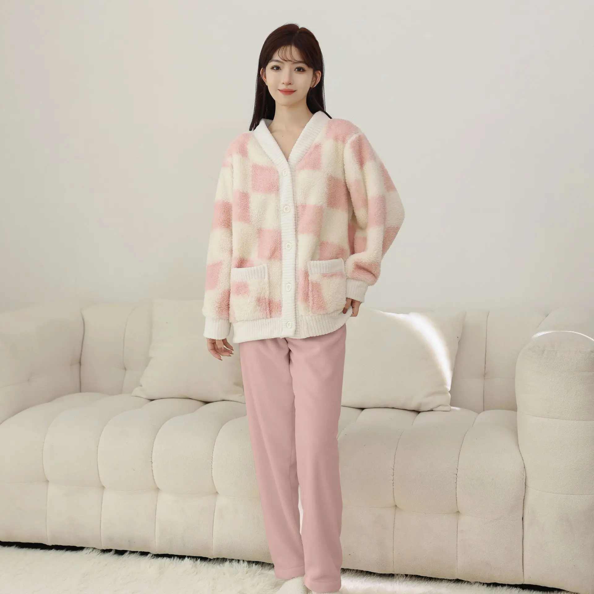 Flannel Thicken Pyjamas Woman Nightwear Warm Sleepwear For Winter New Long Sleeve Pajamas Pijama Trousers Sets Home Wear
Flannel Thicken Pyjamas Woman Nightwear Warm Sleepwear For Winter New Long Sleeve Pajamas Pijama Trousers Sets Home Wear