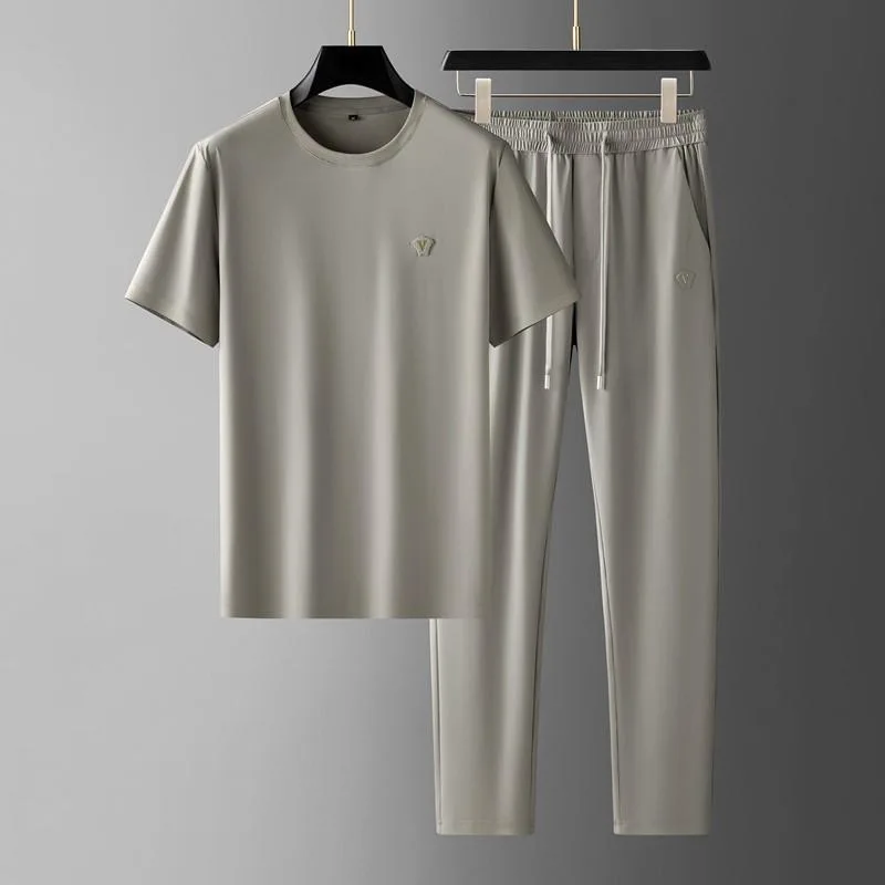 2024 Summer Fashion Solid Color Elastic Ice Silk Cool Sports Set Men's Casual Relaxed Comfortable Breathable Two-Piece Set M-4XL
2024 Summer Fashion Solid Color Elastic Ice Silk Cool Sports Set Men's Casual Relaxed Comfortable Breathable Two-Piece Set M-4XL